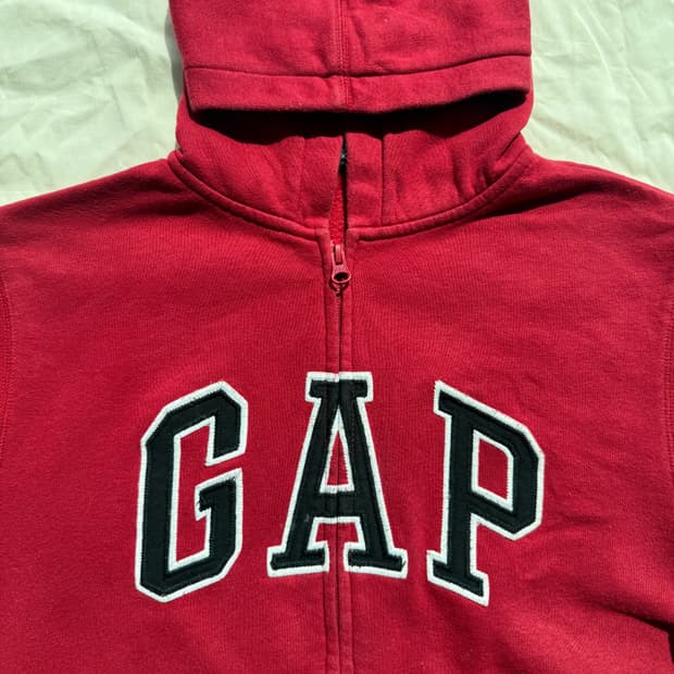 GAP 레드 집업