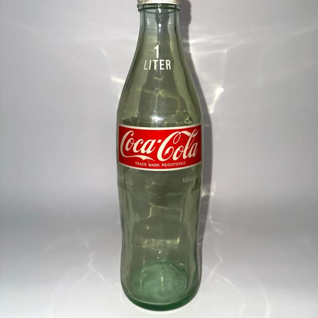 쇼와 레트로 코카콜라 1L 물병 소품