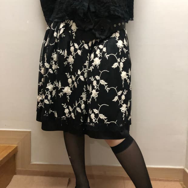 빈티지 네이비 플라워 미디 스커트