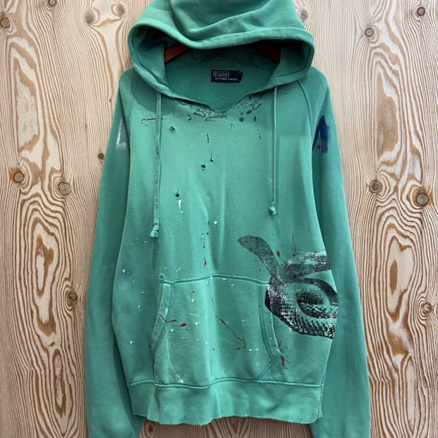 폴로 랄프로렌 넥 트임 디스트레스드 페인팅 후드티