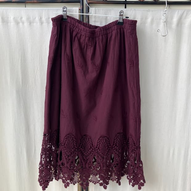 jpn vintage floral crochet midi skirt
