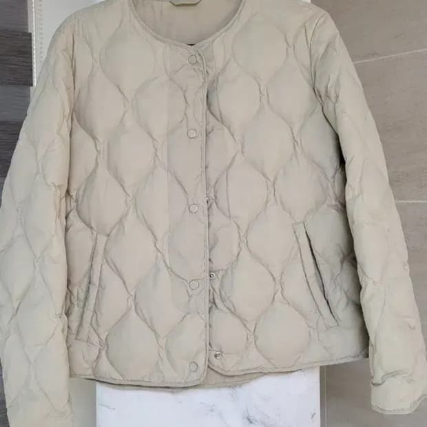 지오다노 경량패딩