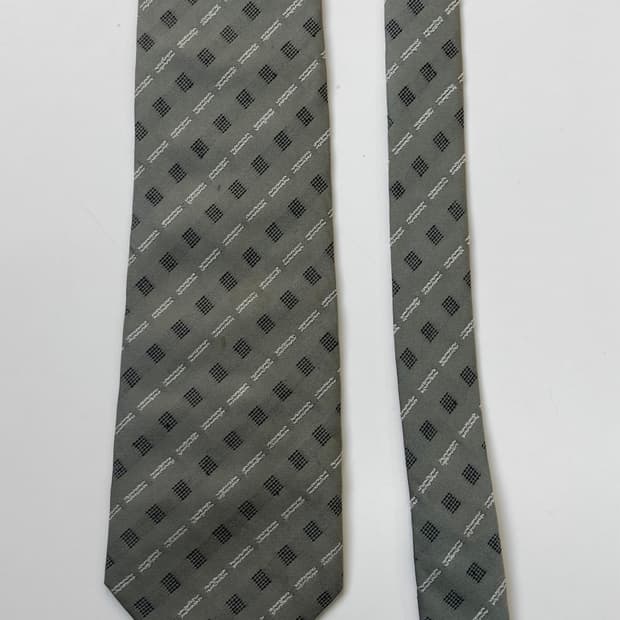 지아니발렌티노 넥타이