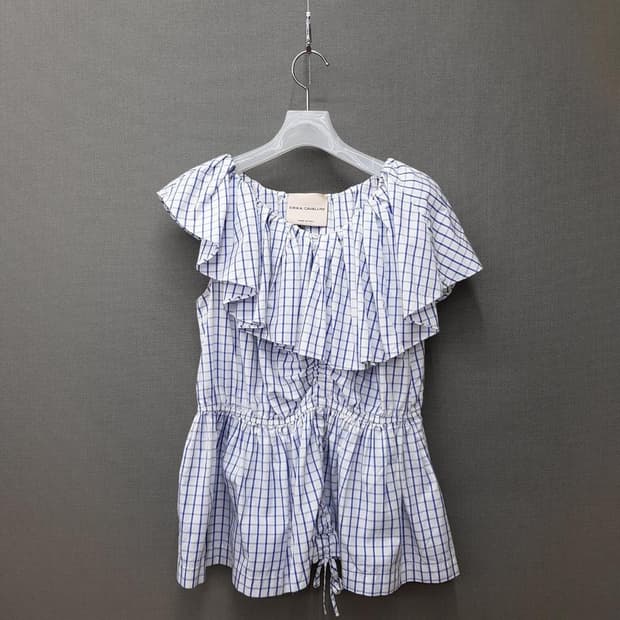 에리카카발리니 체크 프릴 오프숄더 블라우스 40사이즈