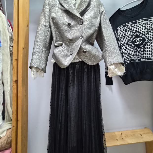 다이앤본 퍼스텐버그 샤이니 큐트 자켓. 오즈세컨 도트샤 스커트