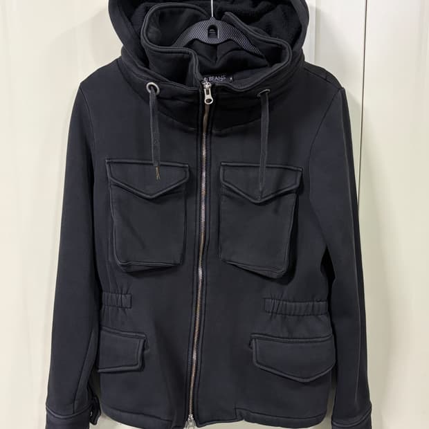 빔즈(BEAMS) 밀리터리 스타일 3D 포켓 후드 재킷