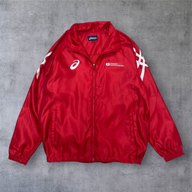 아식스 Asics 레드 올드스쿨 바람막이 자켓 100