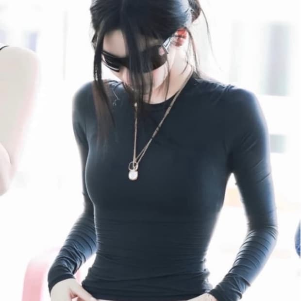 스킴스 닝닝 롱슬리브xs