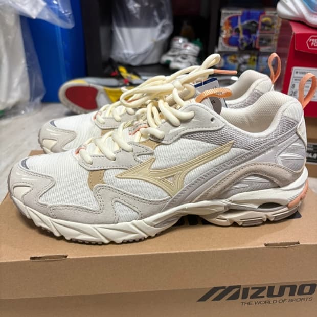 미즈노 웨이브 라이더 10 운동화 260 신상품