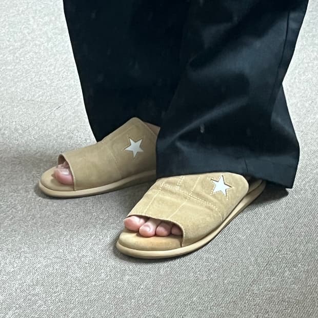 일본 한정 컨버스 스웨이드 슬리퍼