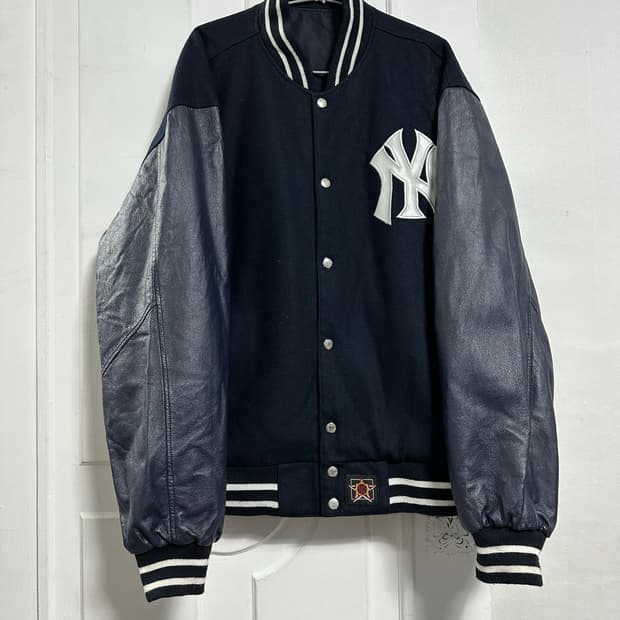 JH디자인 뉴욕양키즈 리버시블 바시티자켓