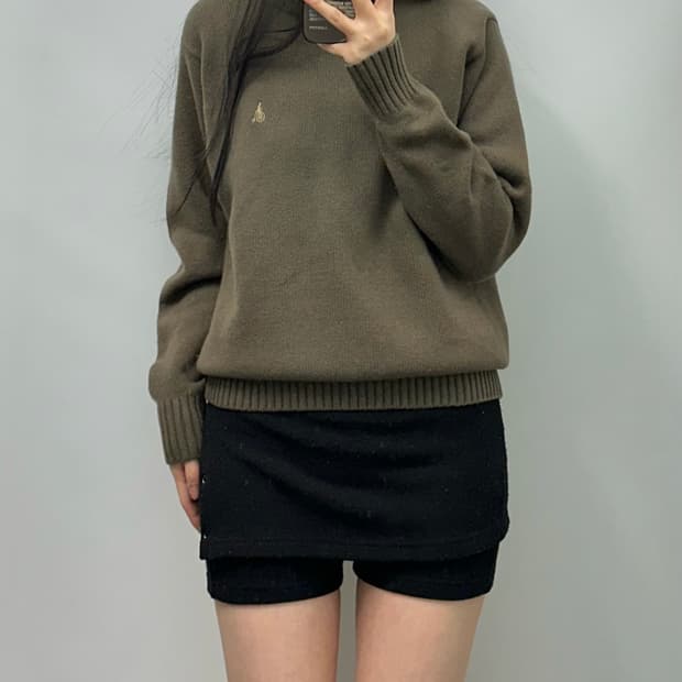 빈폴 자수로고 코코아 라운드 니트