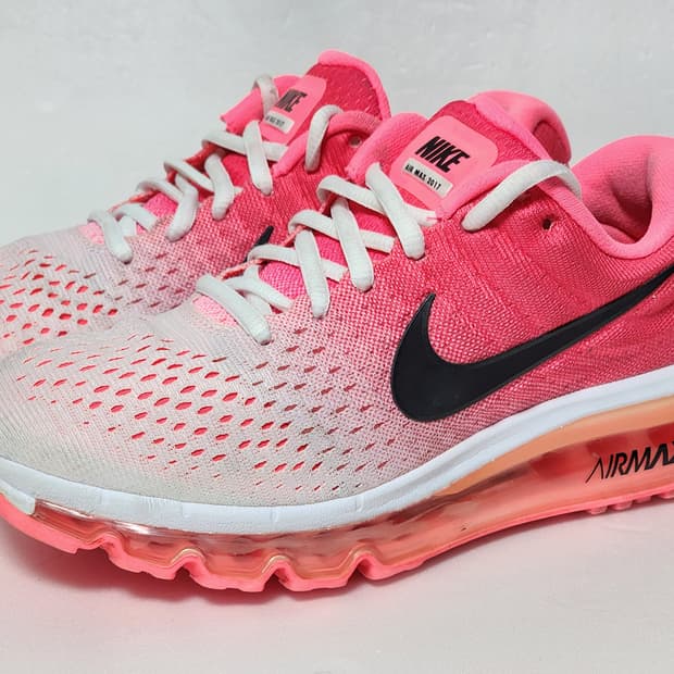 나이키 에어맥스 2017 핑크 240mm