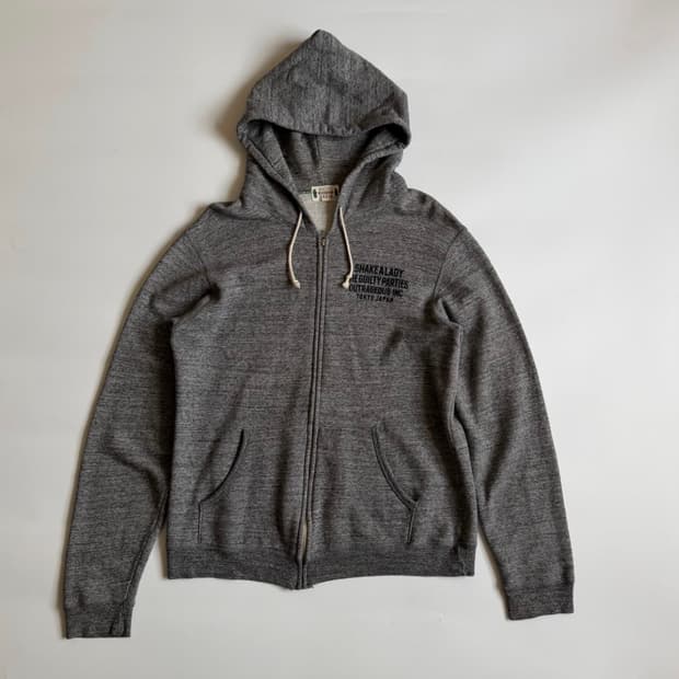 와코마리아 후드집업