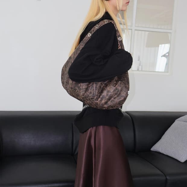 [구해요]Depc 뎁크 EYELET LEATHER BAG (brown)