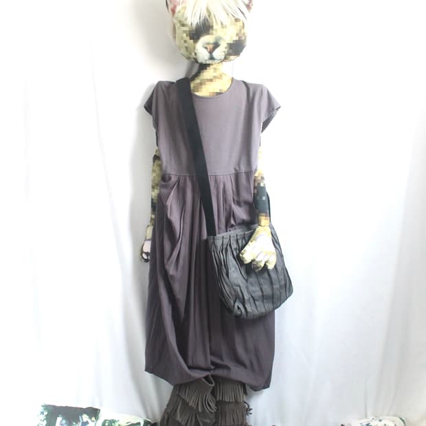 Soft loose- short sleeve pleated Dress