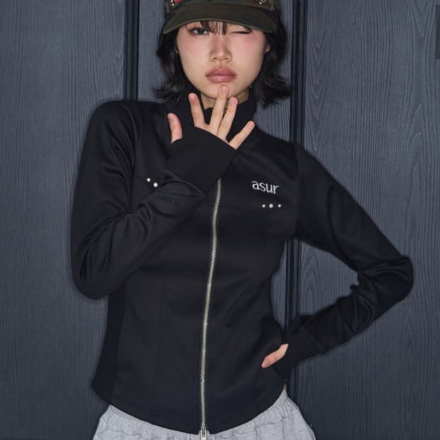 애즈유아 하이넥 리브 집업 블랙