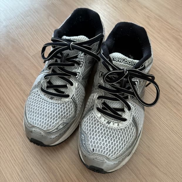 뉴발란스 860