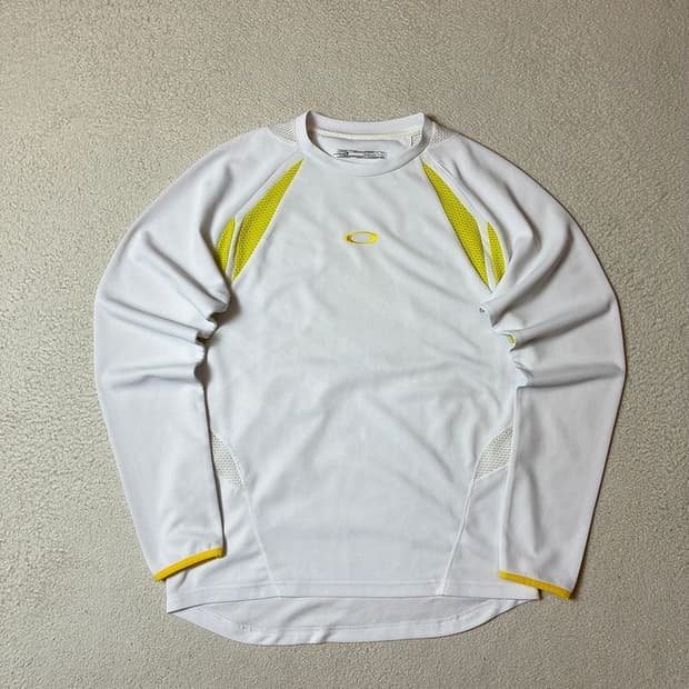 오클리 00's 테크 롱 슬리브 PN7775