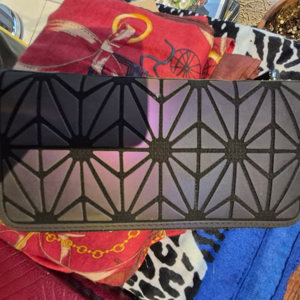 이세이미야케 바오바오 장지갑 한정판 