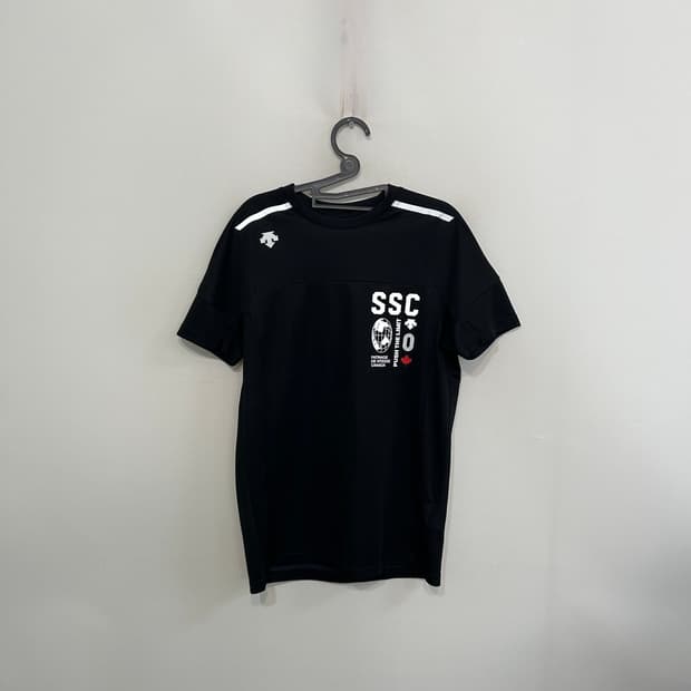 데상트 남성 반팔 티셔츠 95