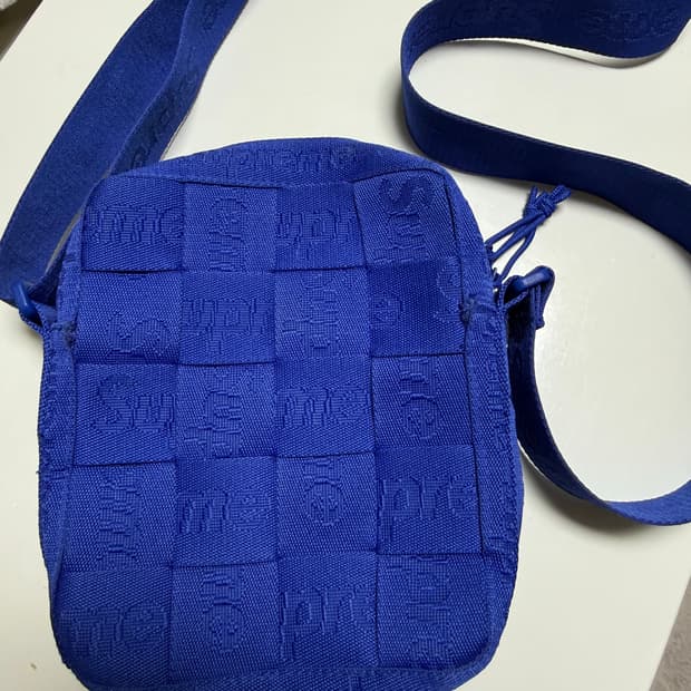 슈프림 우븐 숄더백 로얄 - 24SS