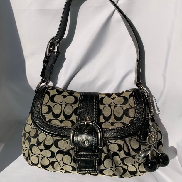 🖤 Coach 코치 버클 다크네이비 숄더백