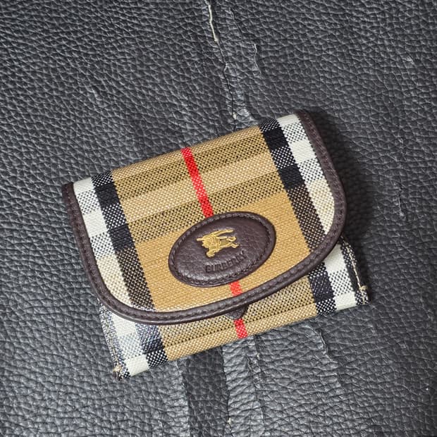 버버리 지갑 정품