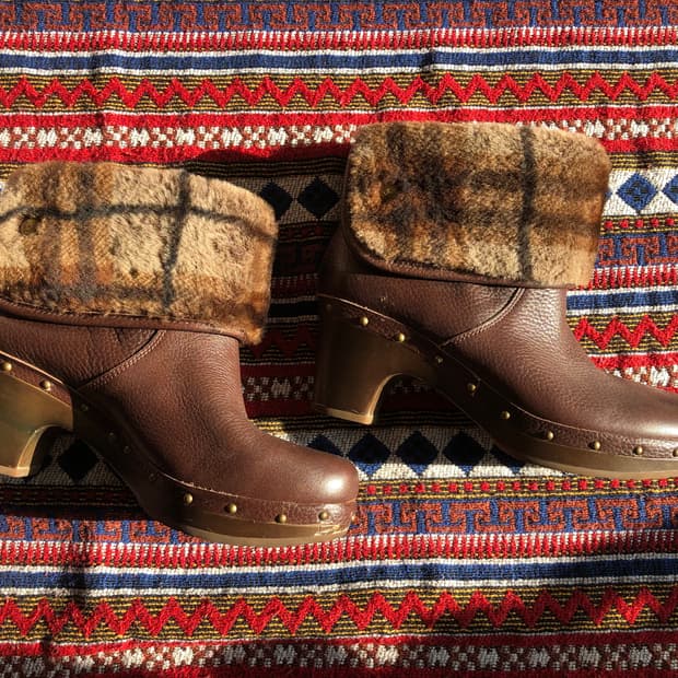 어그 클로그 브라운 레더 퍼 부츠 240