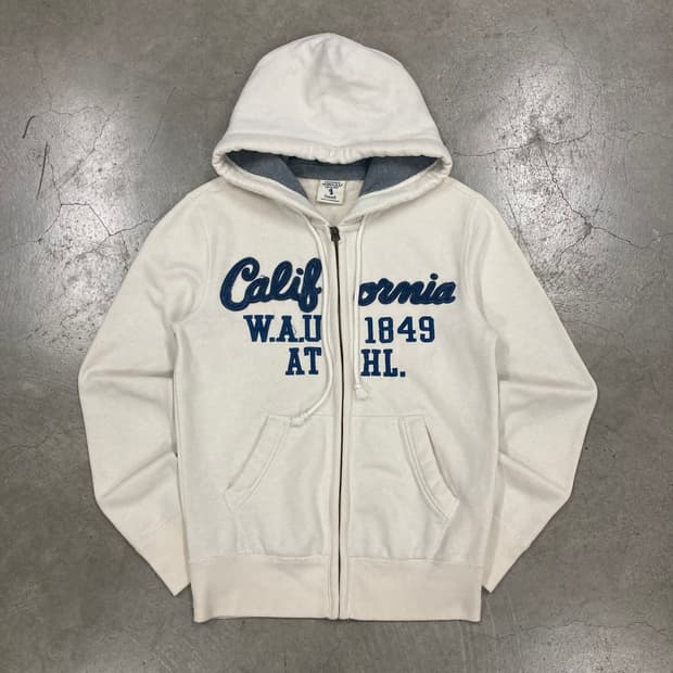 후아유 아이보리 컬러 스펠아웃 빅로고 후드집업