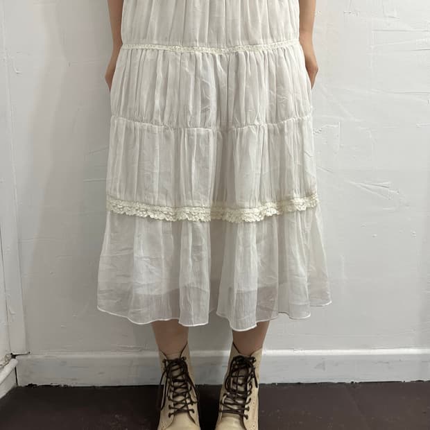 white lace tiered skirt