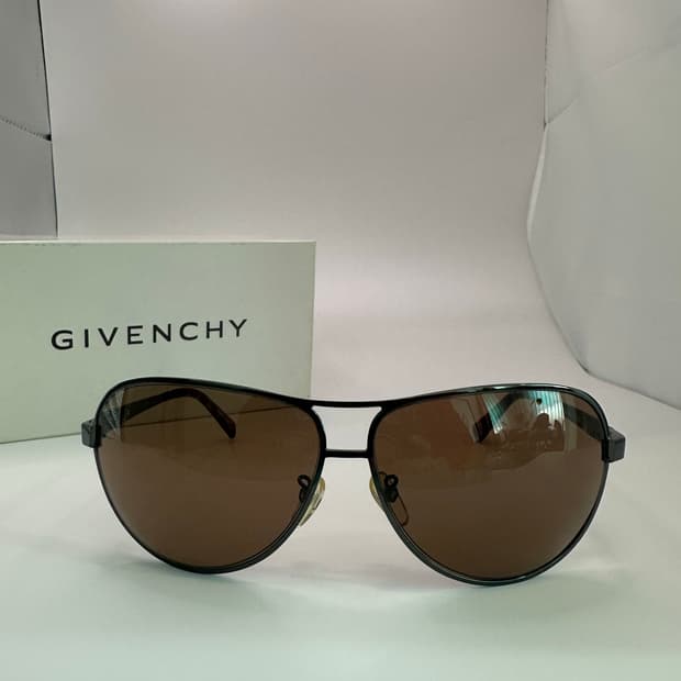 [새상품 무료배송] 정품 지방시 Made in Italy 선글라스