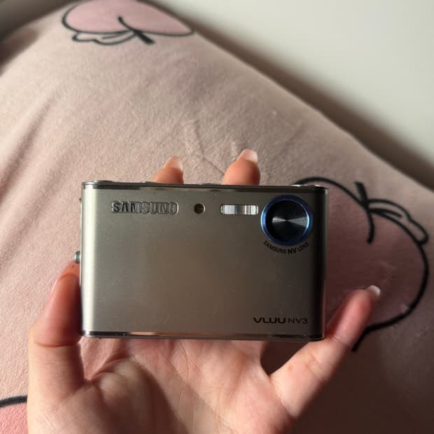 삼성 VLUU NV3 디지털 카메라 실버 상태 최상 판매합니다!