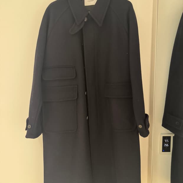 아웃스탠딩 발마칸 코트