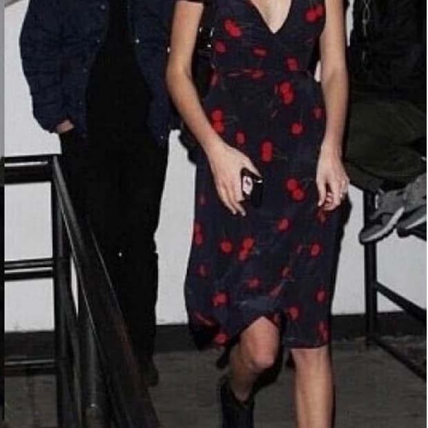 리얼리제이션st 체리원피스