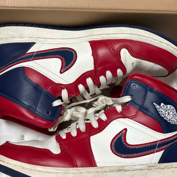 조던 1 미드 네이비 급처