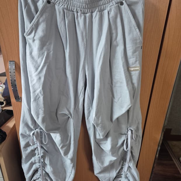 허그유어스킨 트레이닝 팬츠