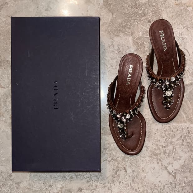 새상품) 프라다 쥬얼 샌들