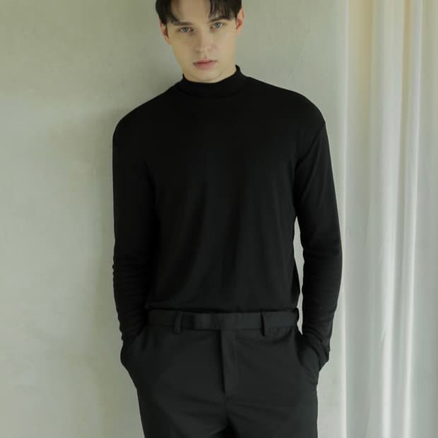 (새상품)이에스엔 하프 폴라 니트 티셔츠