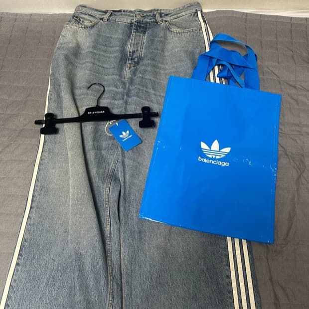 XS)발렌시아가 아디다스 라지배기 데님팬츠 연청