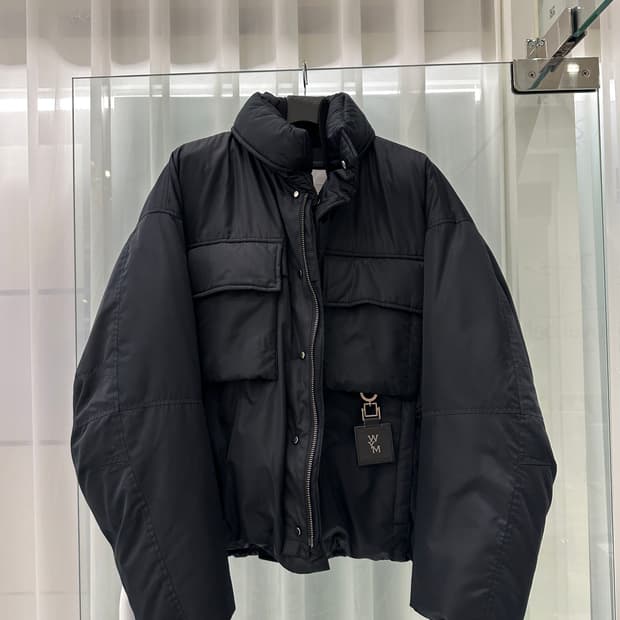 우영미패딩 22fw 46사이즈