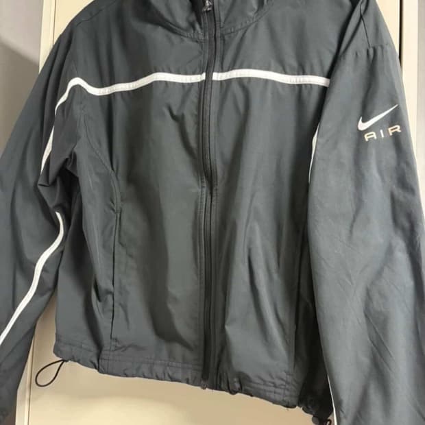 나이키 바람막이 S