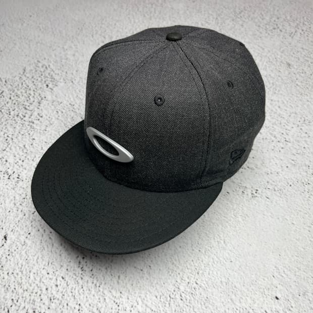 Oakley Metal Ellipse New Era Snapback