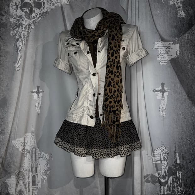 데일리 갸루와투케 갸투케 레오파드 그런지 화이트 집업 코디세트 