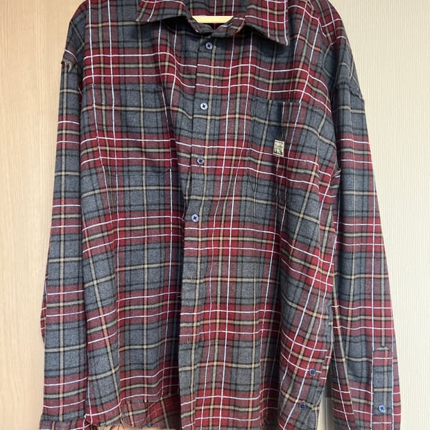 밀로 아카이브 셔츠