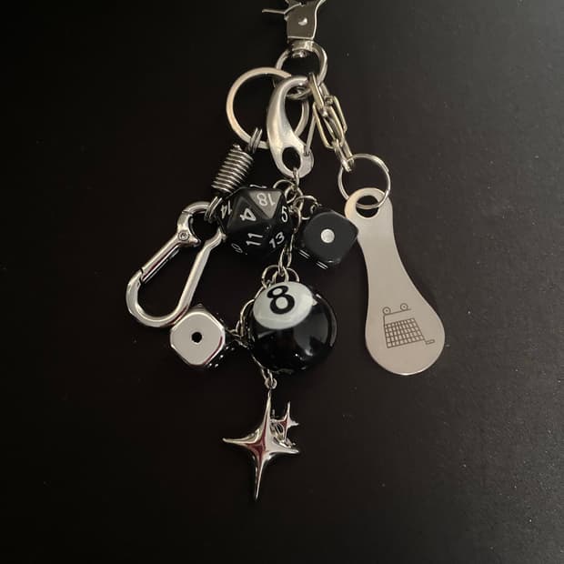 8볼 다이스 2way 키링