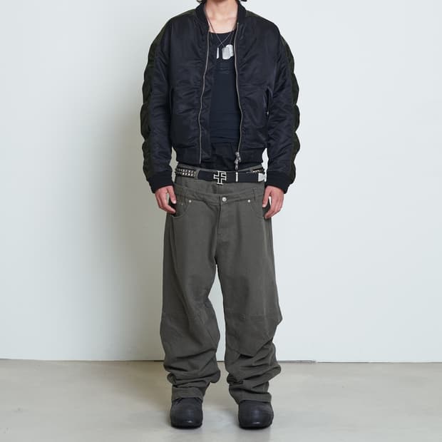 파프롬왓 봄버 1사이즈 판매합니다(텍만 뜯었습니다)