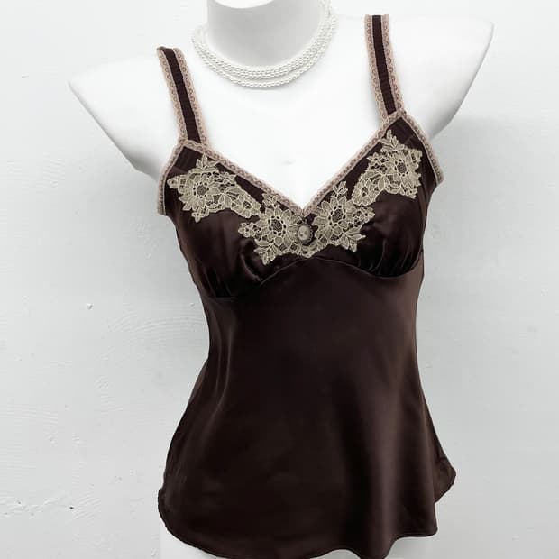 엔틱 카메오 새틴 슬립