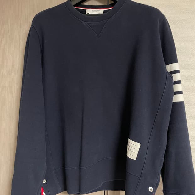 톰브라운 네이비 사선 맨투맨 4사이즈