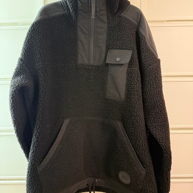 오니츠카타이거 아노락 후리스 L